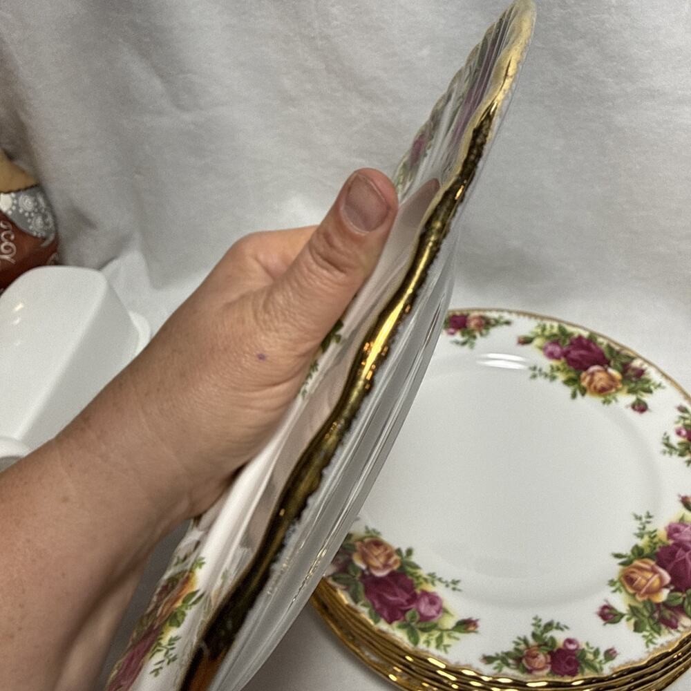 6 Royal Albert Bone China OLD COUNTRY ROSES 7 3/4" SALAD PLATES - Picture 7 of 7